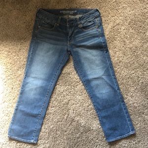 American Eagle Women’s Cropped Stretch Jeans